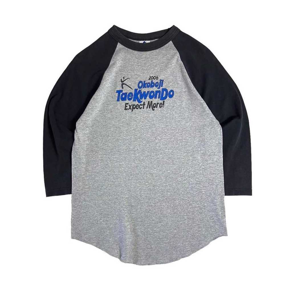 00s Raglan T-shirt Okoboju Combat sports Seven-qu… - image 1