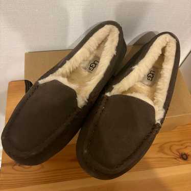 【UGG】UGG Ansley Moccasin Sheepskin Slipper