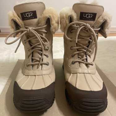 UGG Adirondack Boots II in size 26cm.