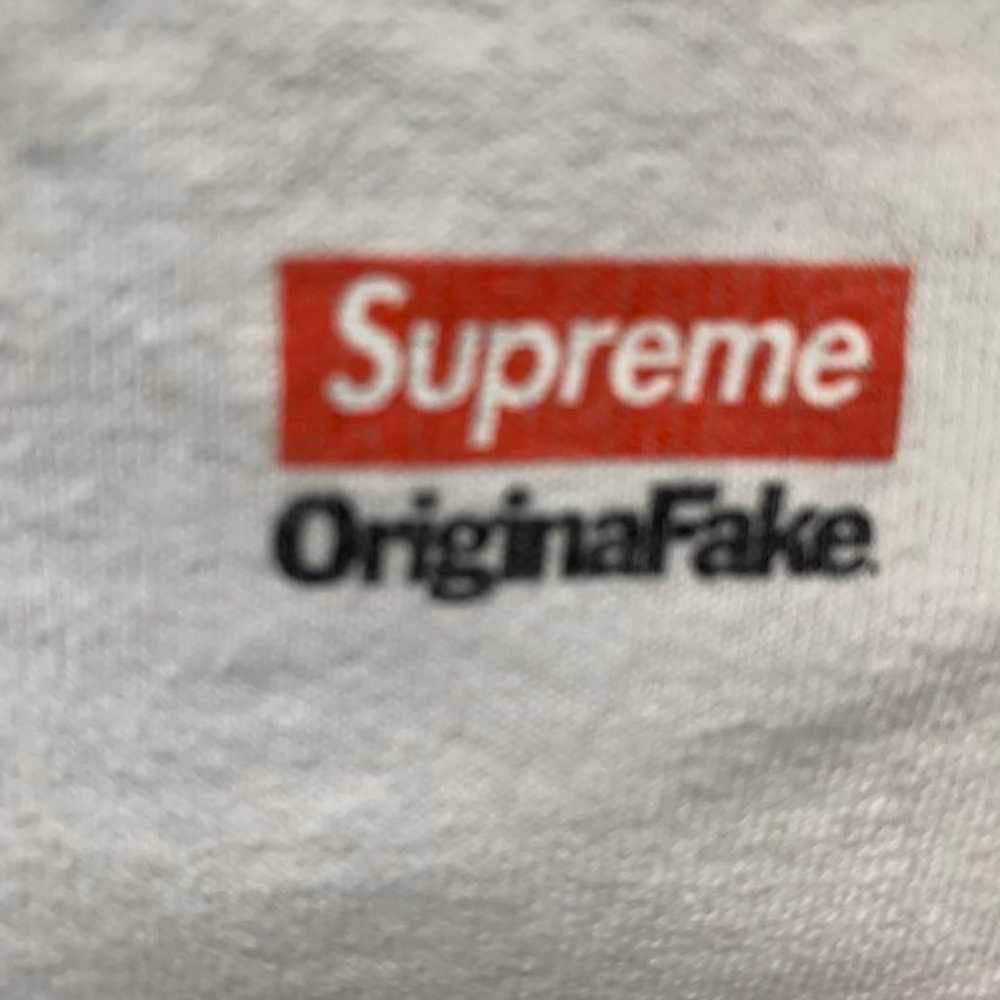 11ss Supreme x OriginalFake KAWS logo S - image 4