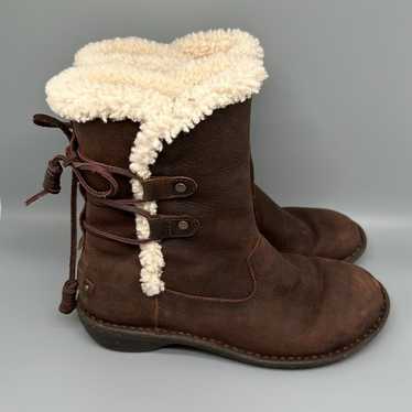 UGG Australia Akadia Suede Boots Women's Sz 9