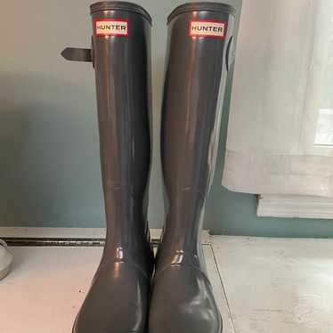 Grey hunter boots size 9