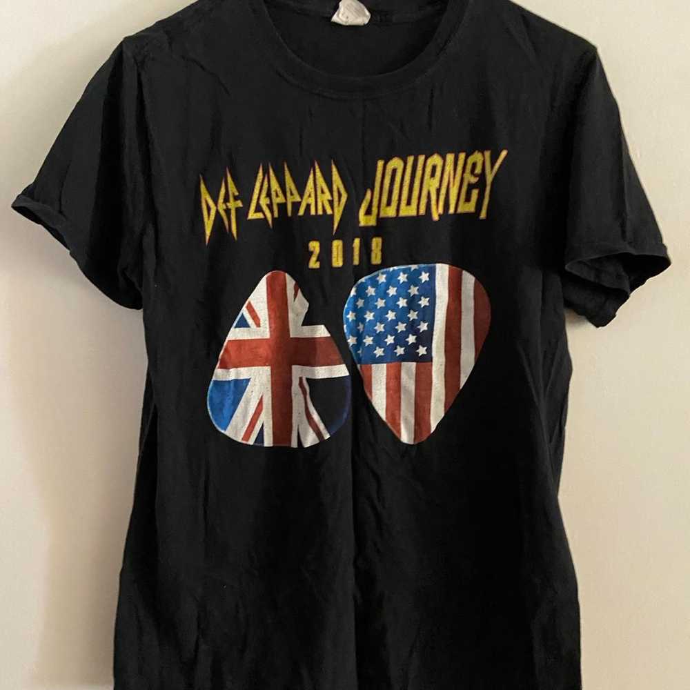 Journey & Def Leppard 2018,T-Shirt Guitar Picks - image 1