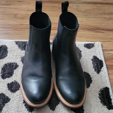 Nisolo Carmen Black Chelsea Boots