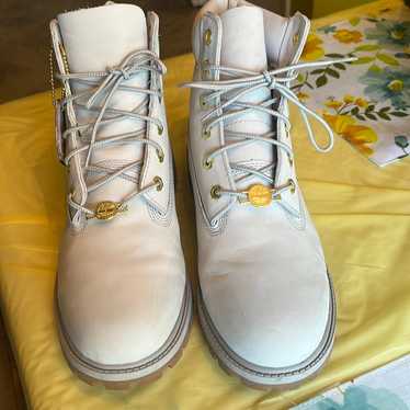 womens Timberland boots Sz 7