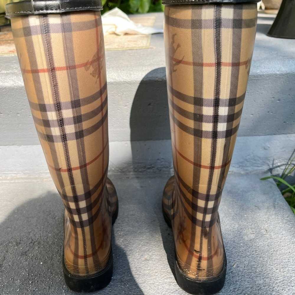 Burberry rain boots - image 5