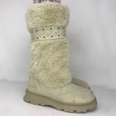 Khombu Womens White Faux Fur Winter Boot