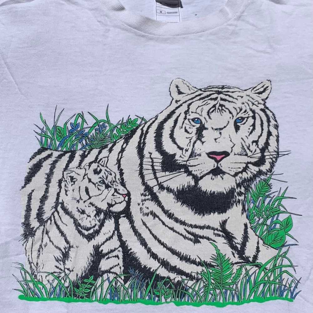 Vintage 2000s Tiger shirt - image 2