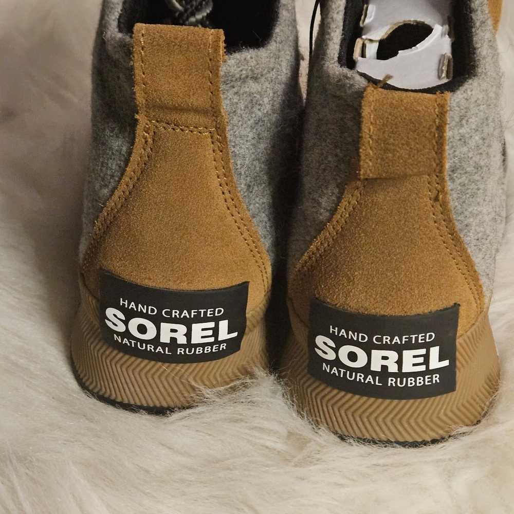 SOREL ' OUT N' ABOUT CLASSIC WATERPROOF BOOT SZ 7 - image 4