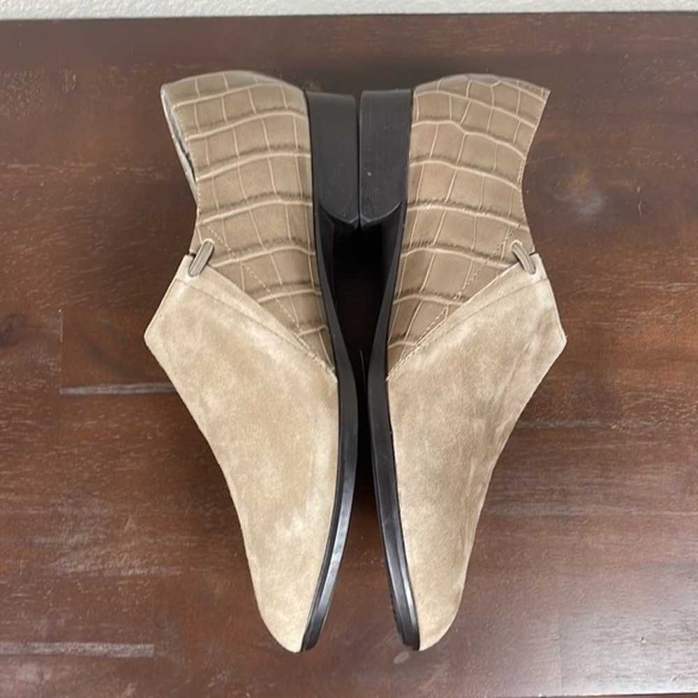 Munro Marteen Flat Taupe Suede Short Booties Loaf… - image 9