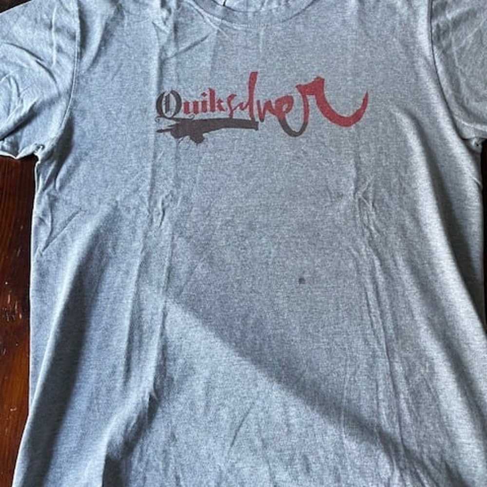 Vintage t shirt Quiksilver surf skate - image 1