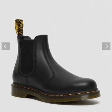 Dr. Martens 2976 Nappa Leather Chelsea Black boots - image 1