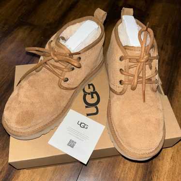 Ugg Neumel size 6