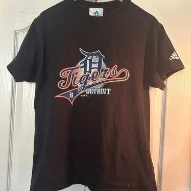 Vintage adidas Detroit tigers t shirt