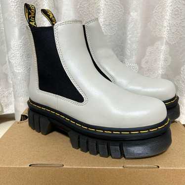 Dr. Martens Side Gore Chelsea Boots for Women wit… - image 1