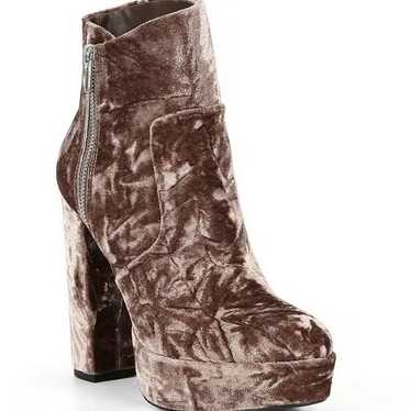 NWOB Gianni Bini Didier Velvet Platform Block Hee… - image 1