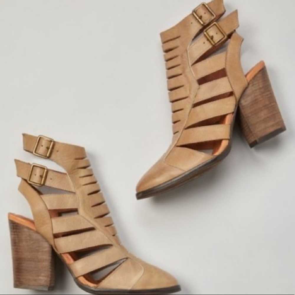 FREE PEOPLE Hayes Leather Cutout Booties LIKE NEW… - image 1