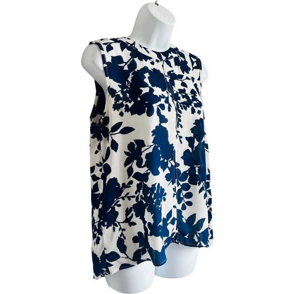 Other Paper Crane Blue Cream Floral Sleeveless To… - image 2