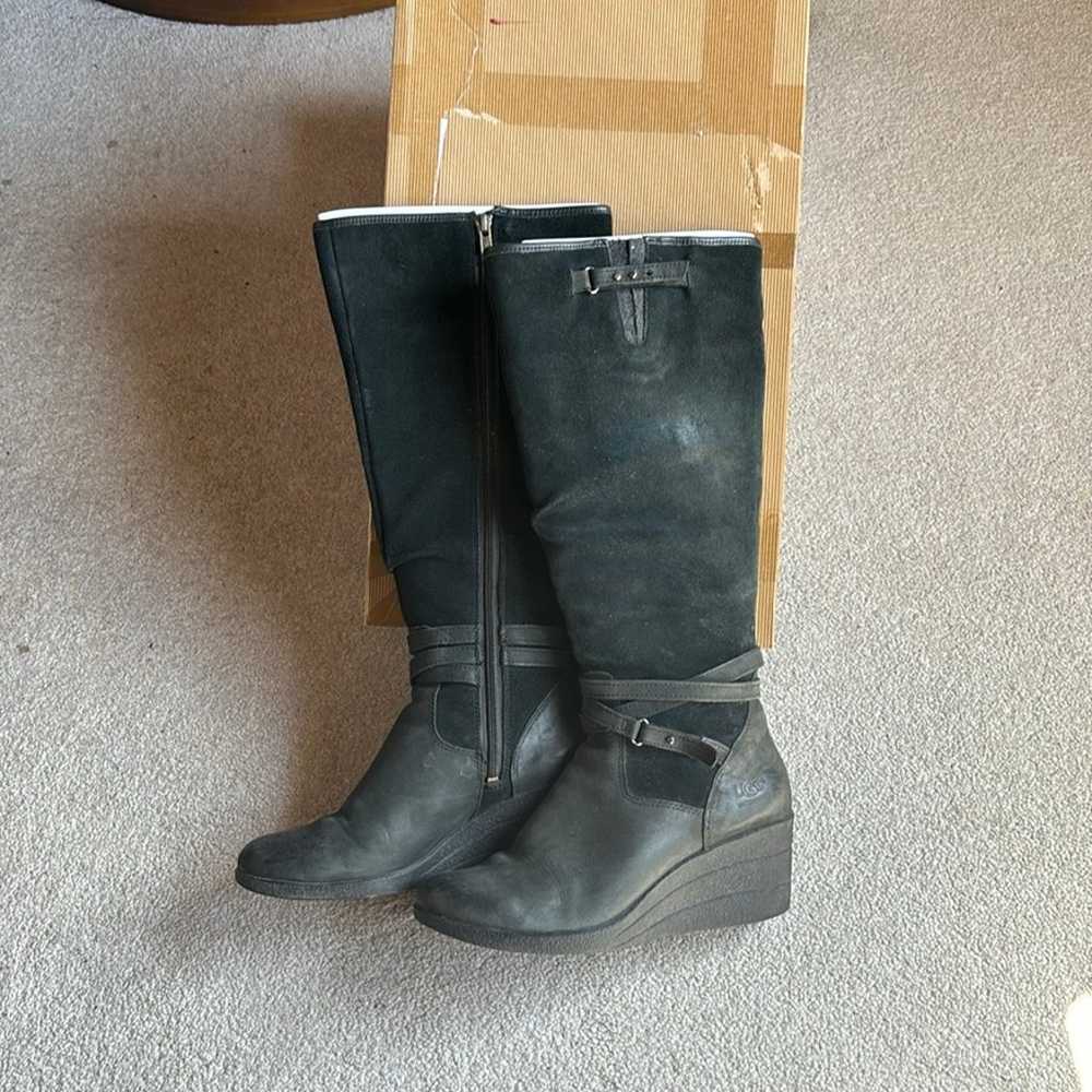 Ugg wedge suede boot sz 8 - image 1