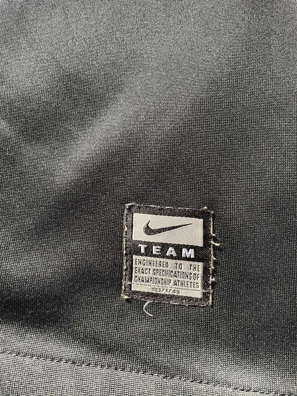 Nike × Vintage 2009 NIKE MANCHESTER UNITED AIG CH… - image 10