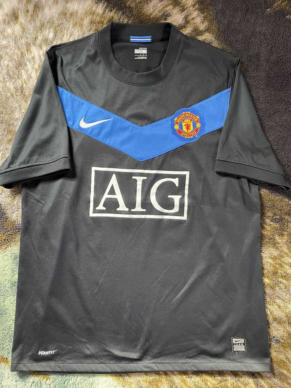 Nike × Vintage 2009 NIKE MANCHESTER UNITED AIG CH… - image 2