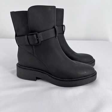 Vince Kaelyn Pull On Leather  Moto Ankle Boots Siz