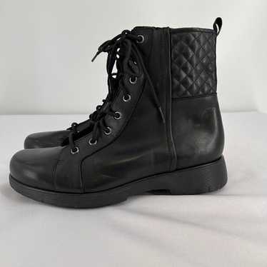 Munro Tessa Boot Size 9 Lace Up Leather Ankle Boot