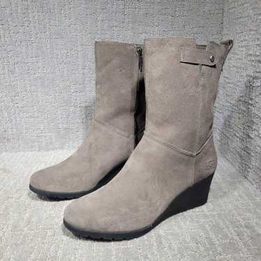 Ugg Potrero Women's Size US 8 Gray Suede Wedge Si… - image 1