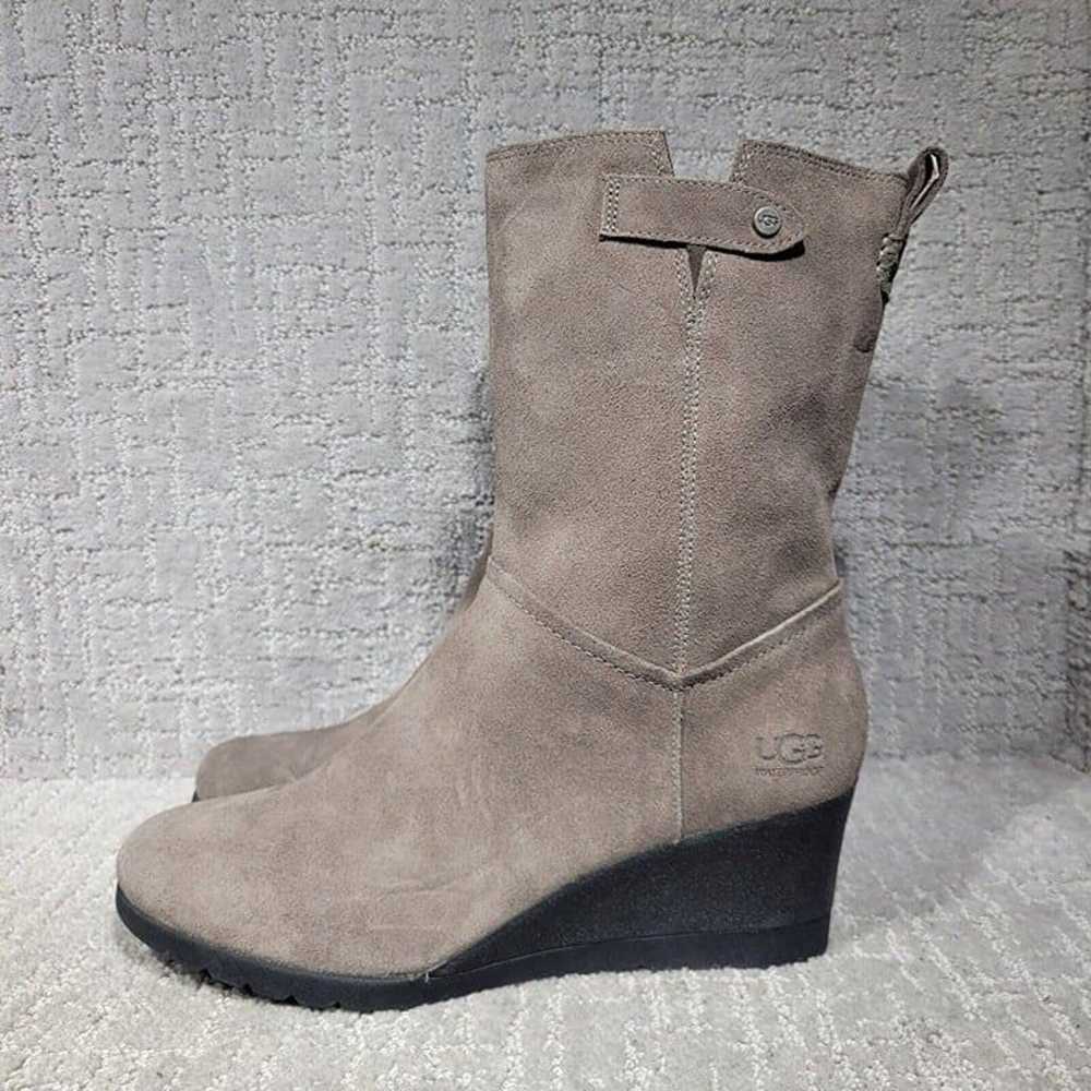 Ugg Potrero Women's Size US 8 Gray Suede Wedge Si… - image 3