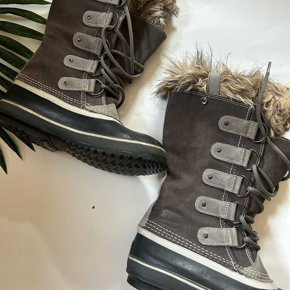 Sorel Women's Brown and Black Boots size 8.5 - image 2