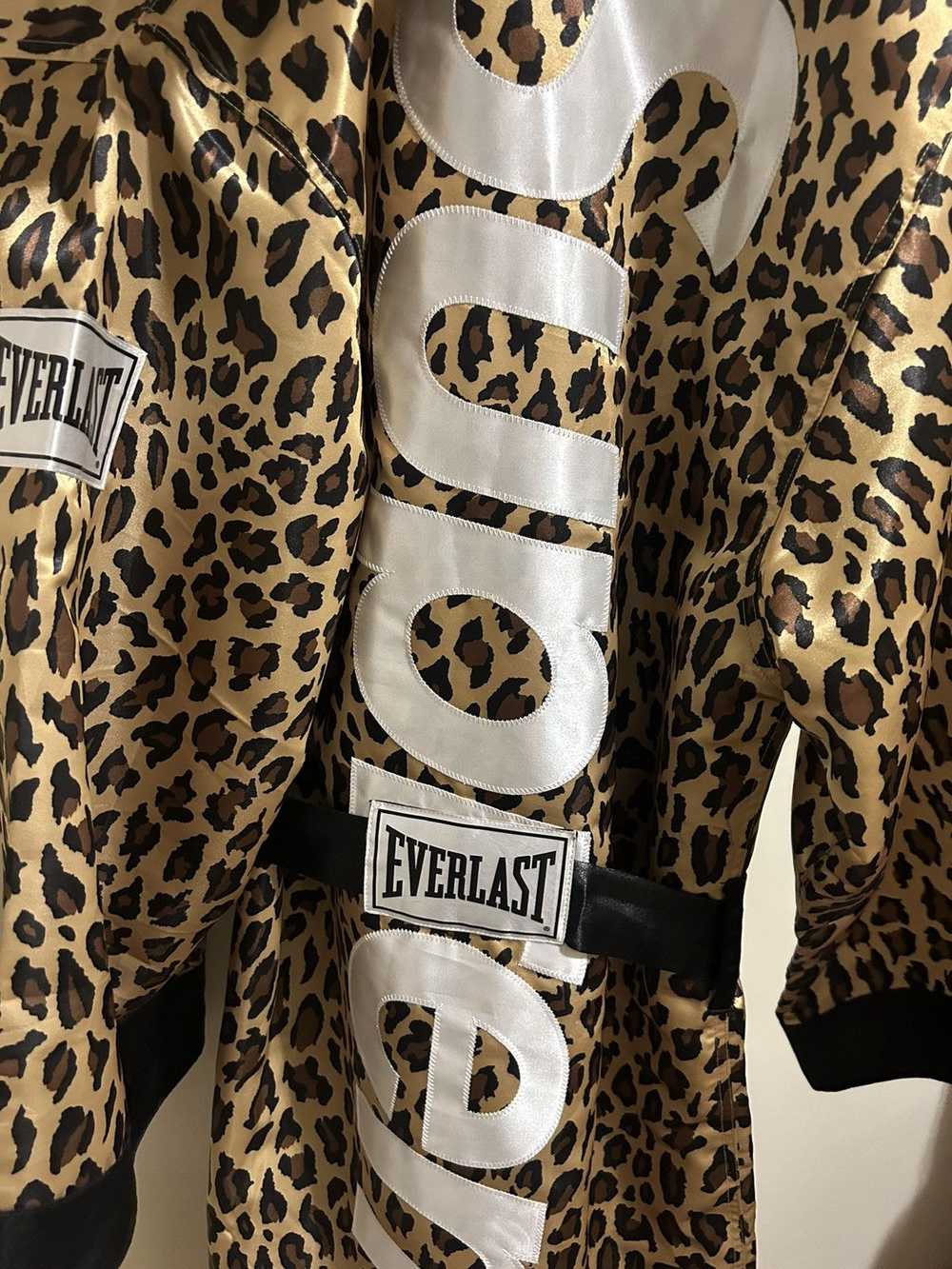 Everlast × Supreme Supreme Everlast robe cheetah … - image 2