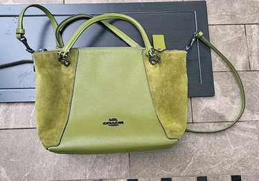 バッグ Coach Signature Suede Shoulder Bag Green s_wp_62829ea29207867ac1156ad8.webp