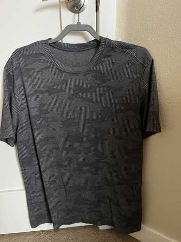 Lululemon Grey Camo Athletic Lululemon Tee