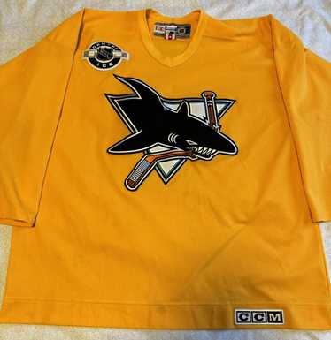 Ccm SJ Sharks Size XL San Jose Yellow Jersey CCM C