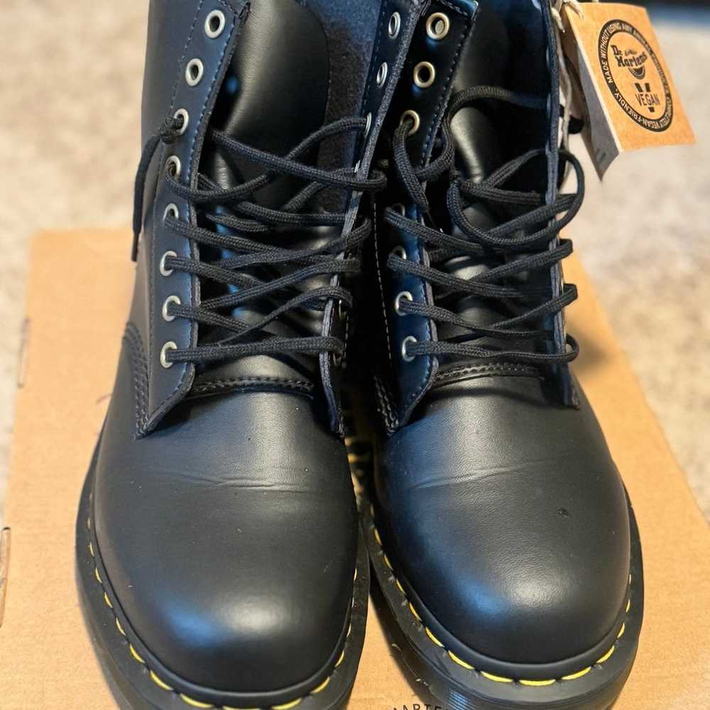 Dr Martens Vegan 1460 'Felix Rub Off - Black - image 2