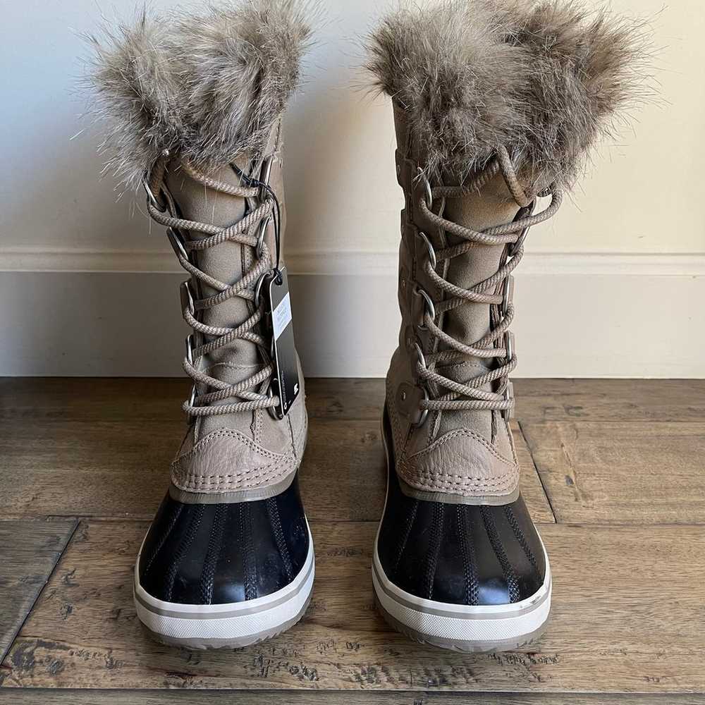 NWT Sorel Joan of Arctic Waterproof Suede Faux Fu… - image 2