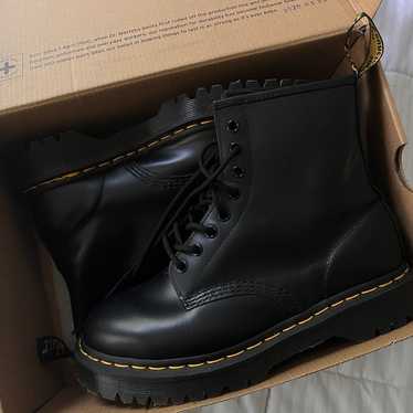 Dr. Martens 101 Bex Smooth Leather Ankle