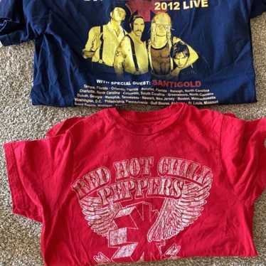 2 Red Hot Chili Pepper concert Tee