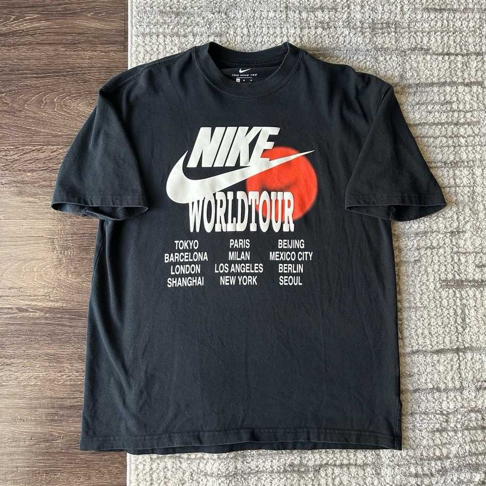 *VERY RARE* Nike Sportswear Shirt World Tour T-Sh… - image 1