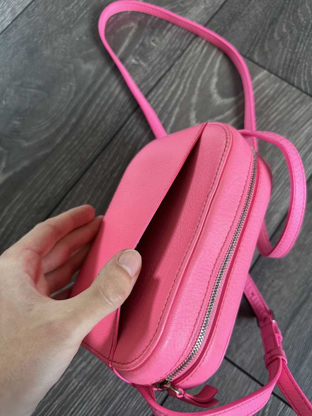 Balenciaga balenciaga fw18 kitten pink camera bag - image 4