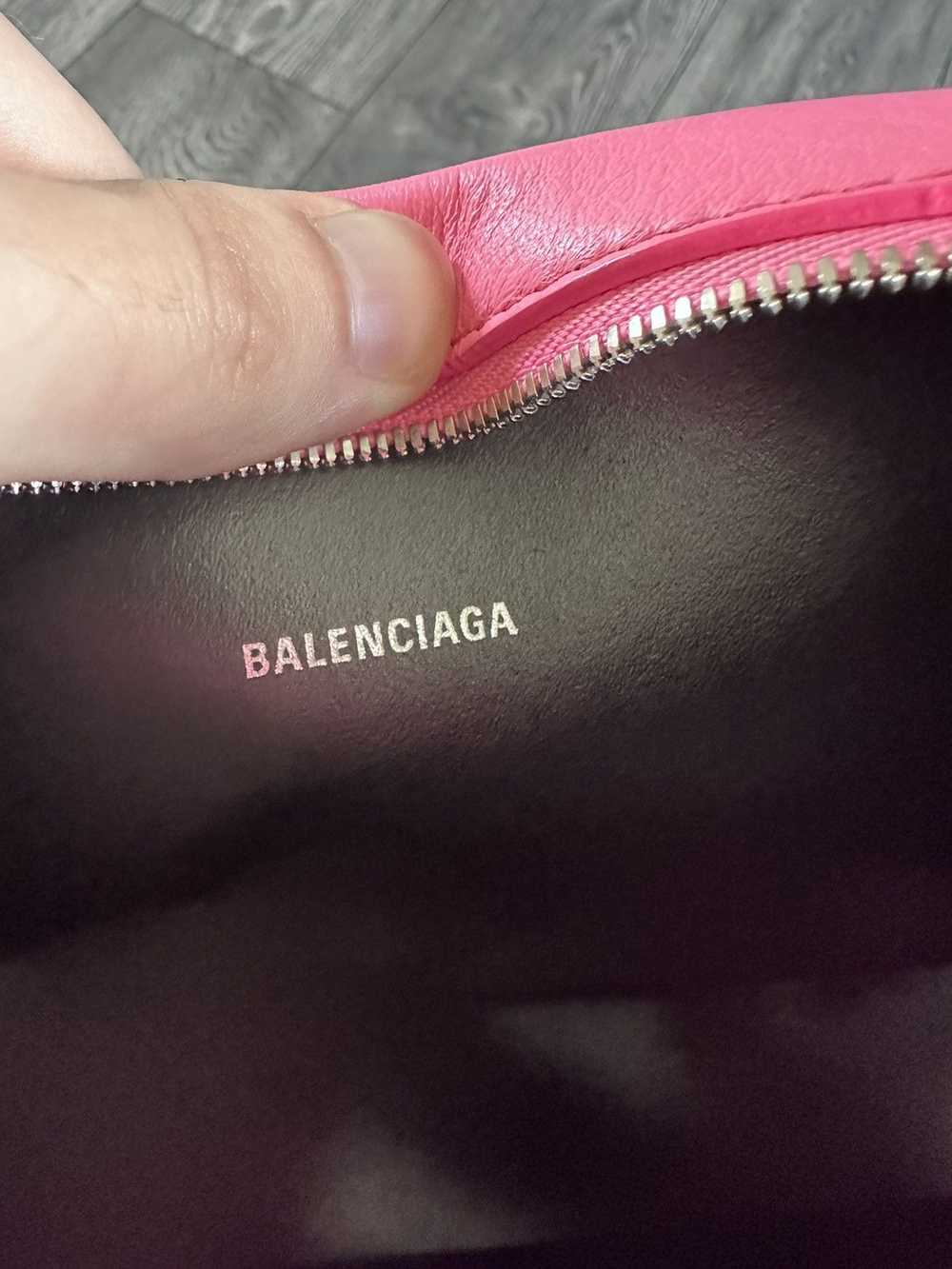 Balenciaga balenciaga fw18 kitten pink camera bag - image 5