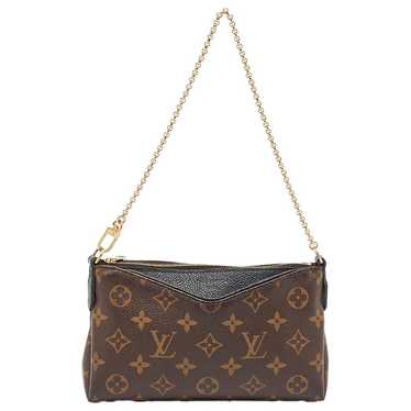 Louis Vuitton Leather clutch bag