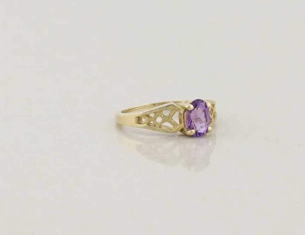 10k Yellow Gold Natural Amethyst Ring Size 5 1/2 - image 4