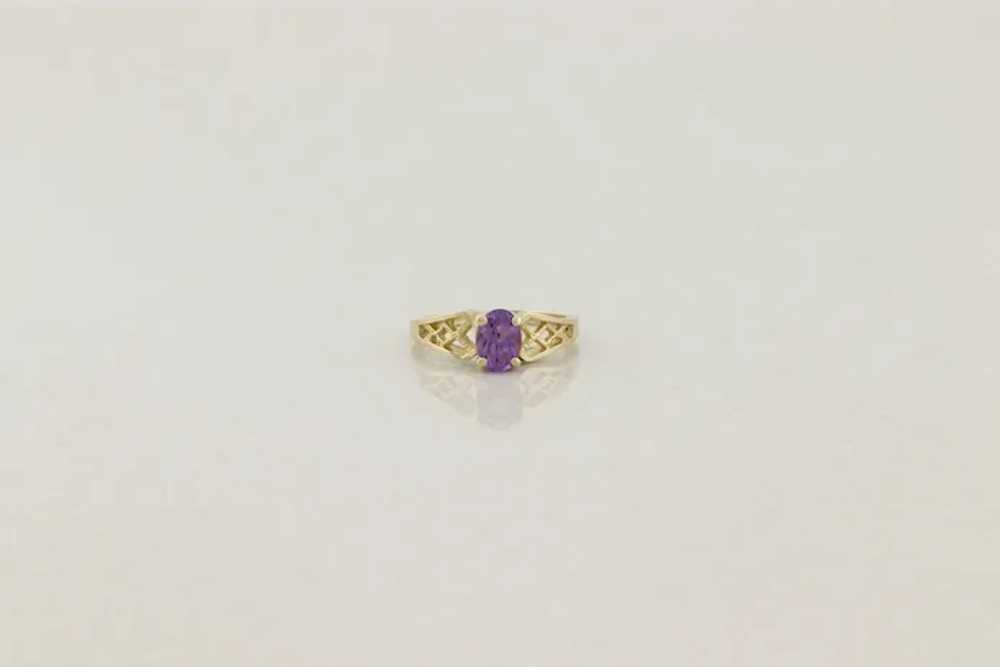 10k Yellow Gold Natural Amethyst Ring Size 5 1/2 - image 5