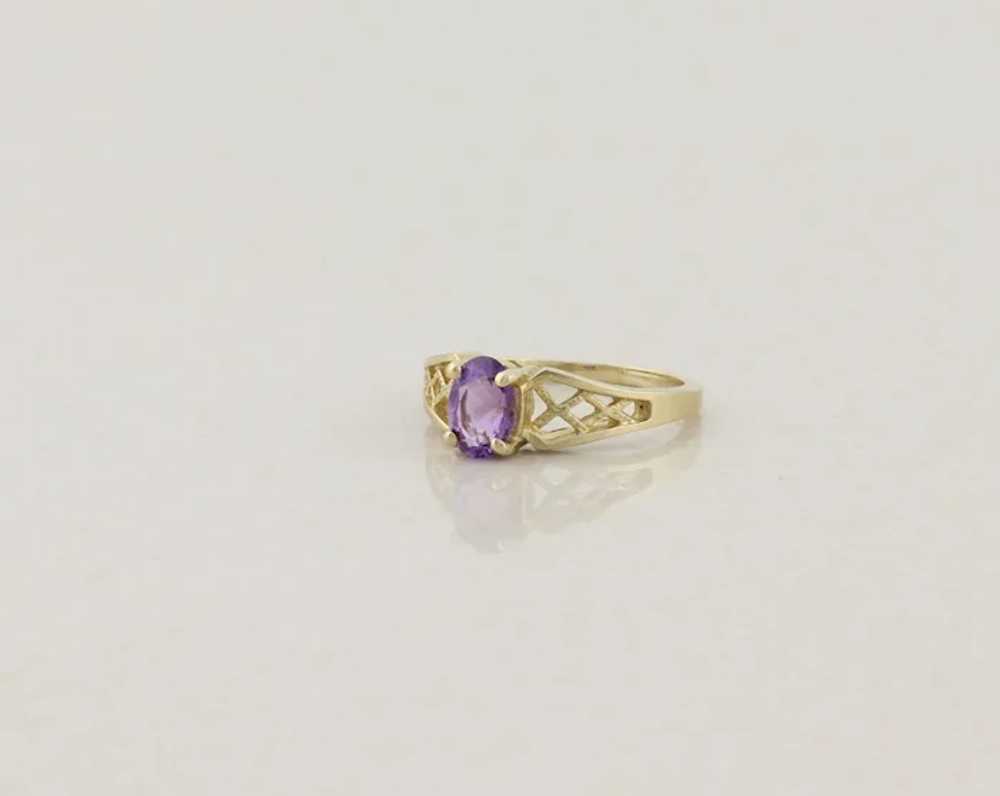 10k Yellow Gold Natural Amethyst Ring Size 5 1/2 - image 6