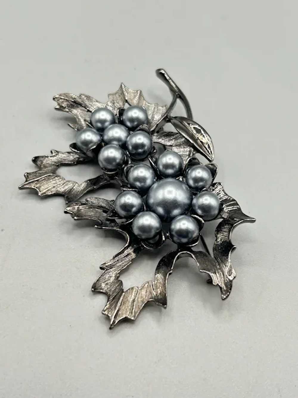 Vintage M. Jent Silver Tone Leaf Brooch With Faux… - image 2