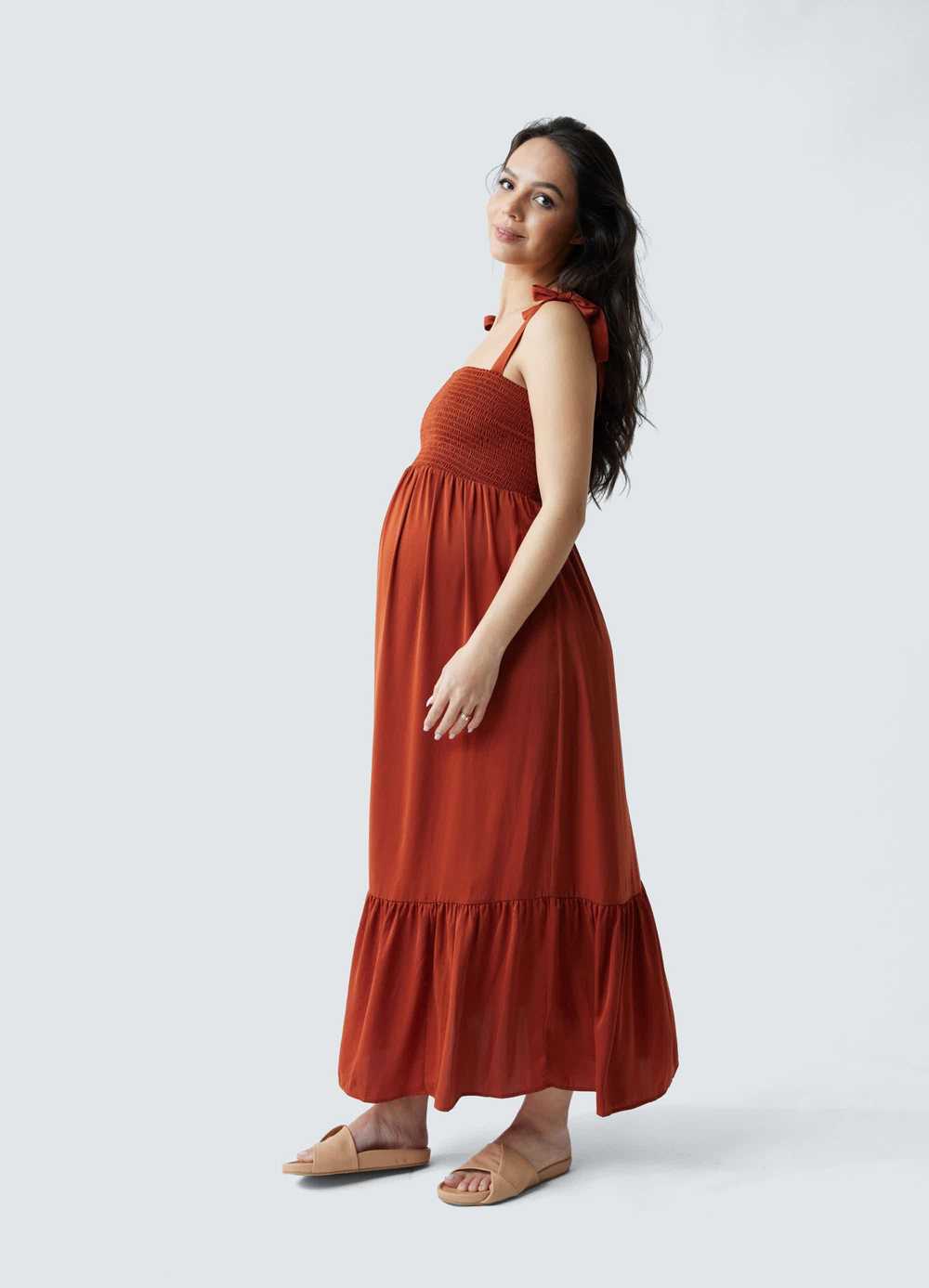 Ingrid+Isabel Smocked Bodice Maternity Dress - image 2