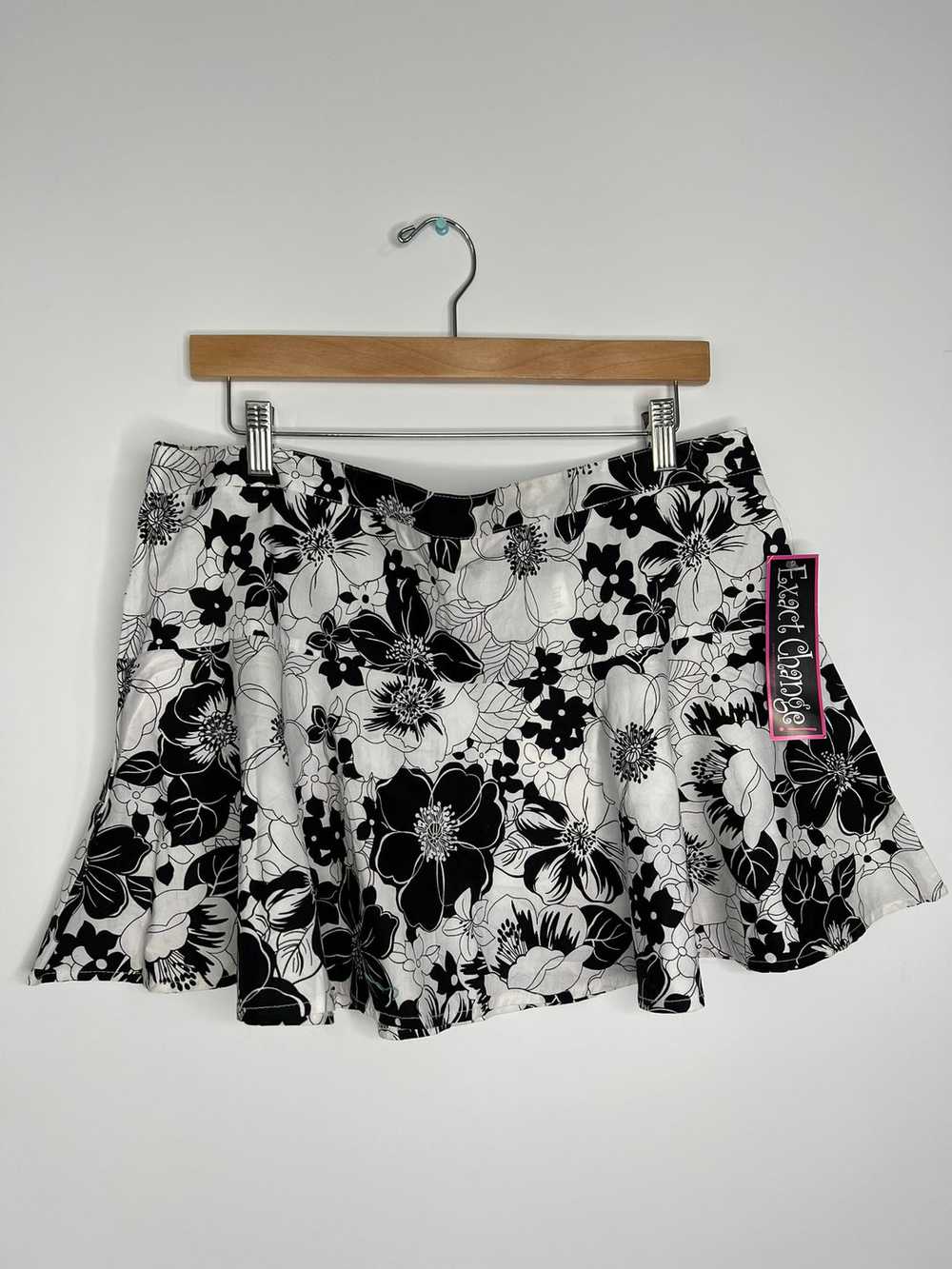 NWT 2000s Vintage Exact Change Skirt - image 3