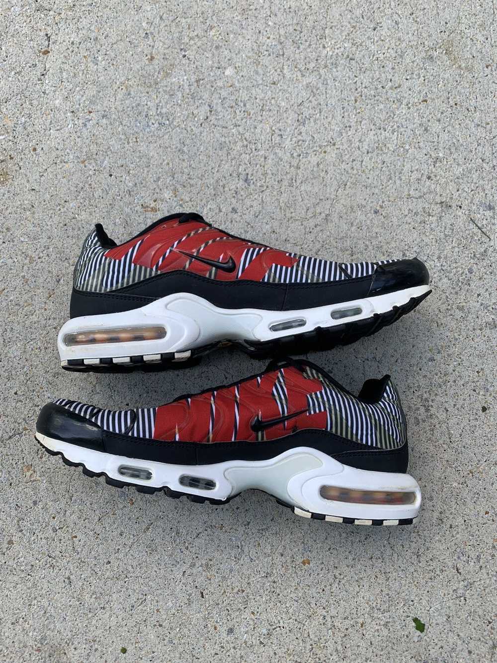 Nike Nike Air Max Plus Striped Black White Red - image 2