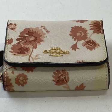 Coach Trifold Prairie Floral Print Trifold Wallet 